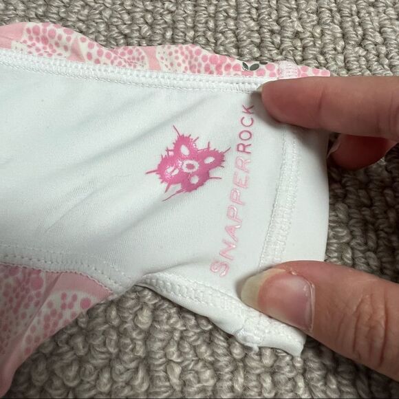 Snapper Rock Patterned Short Sleeve One Piece Zip Girl’s Rashguard - 0-6 months - Picture 5 of 6